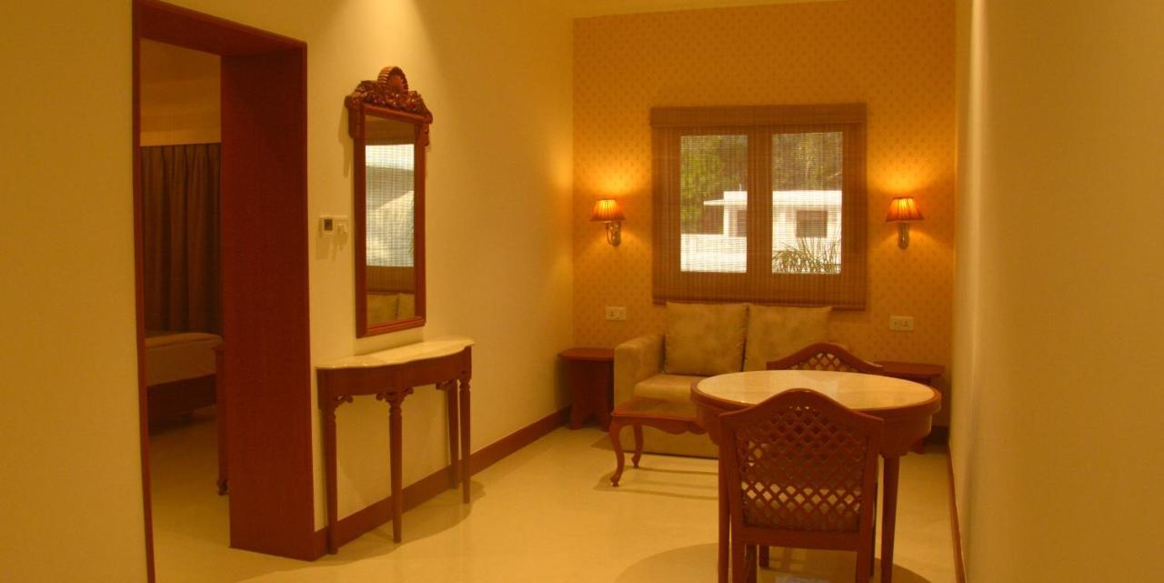 Hotel Chandela Khadzsuráhó Kültér fotó
